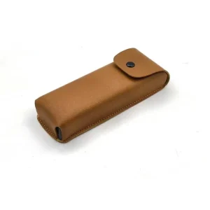 Etui à lunettes marron en cuir synthétique