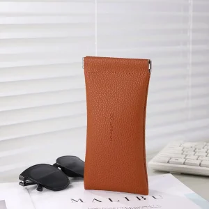 Etui à lunettes marron fermeture facile